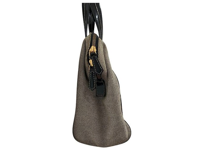 Fendi Chameleon 2-Way-Tasche aus Lackleder - Ansicht 11