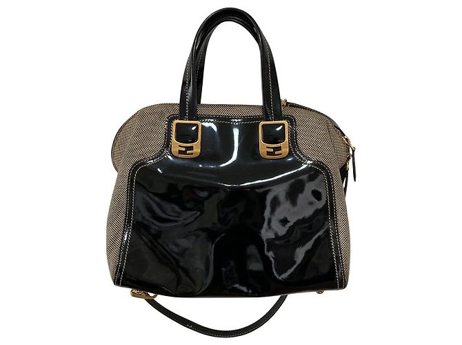 Fendi Chameleon 2-Way-Tasche aus Lackleder - Ansicht 20