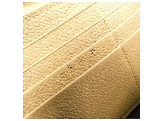 Yves Saint Laurent Cartera larga de piel de becerro Saint Laurent - vista 10
