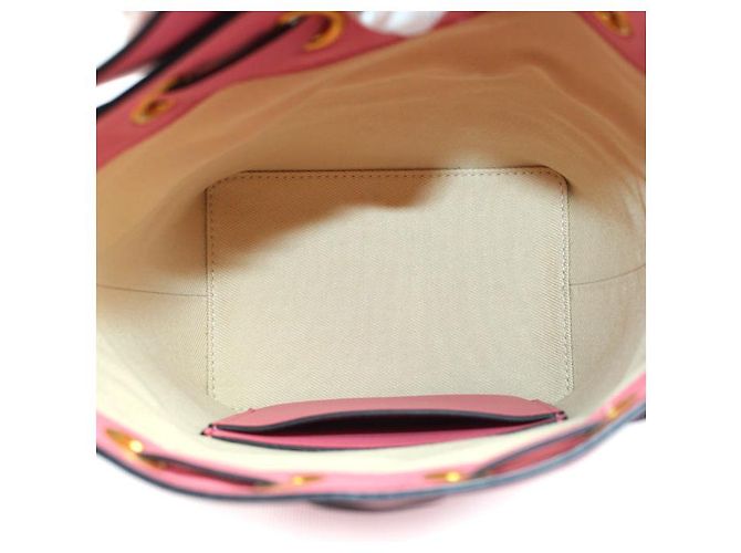 Valentino Garavani VLogo 2-Way Schultertasche aus Kalbsleder - Ansicht 4