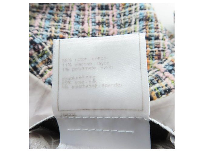 Chaqueta de tweed Chanel COCO con cinta y botones - vista 8