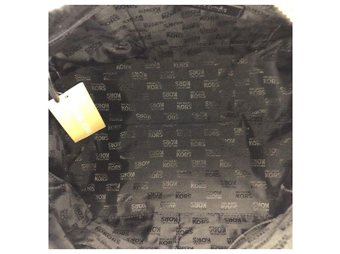 Michael Kors 2-Way-Tasche aus Leder und Canvas - Ansicht 7