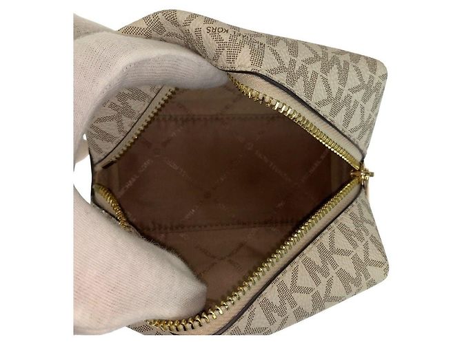 Pouch Michael Kors JET SET PVC - vista 8