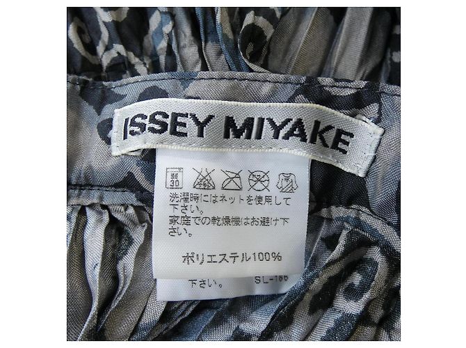 Issey Miyake Rock - Ansicht 3