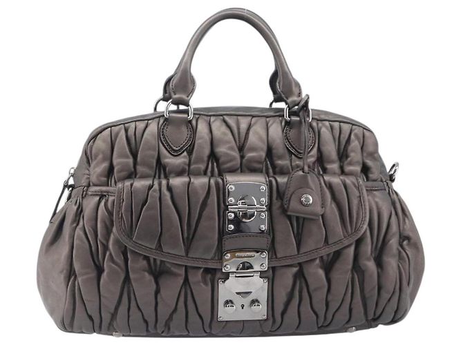 Miu Miu Matelasse Hand Bag Leather Gray Silver - vista 2