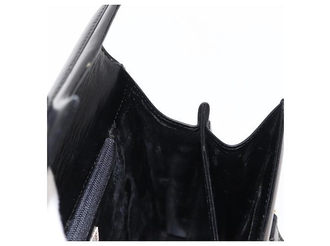 GIVENCHY Sac à main en cuir noir et or - vue 23