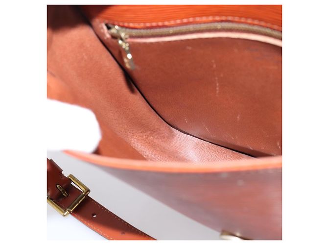 Saint-Cloud LOUIS VUITTON Epi Saint Cloud GM Shoulder Bag Brown M52193 LV - vista 22