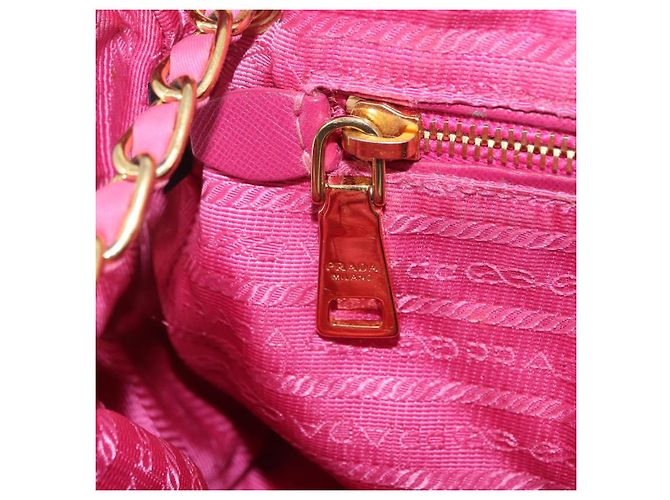 PRADA Schultertasche mit Kette Nylon Pink Gold - Ansicht 28