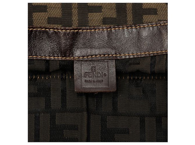 Bolso tote plegable Fendi de lona Zucca marrón y nailon - vista 5