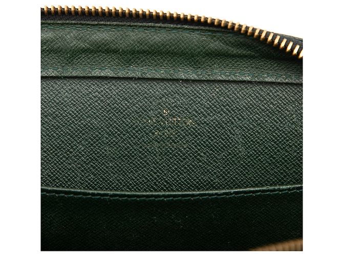 Louis Vuitton Green Taiga Pochette Baikal - vista 5