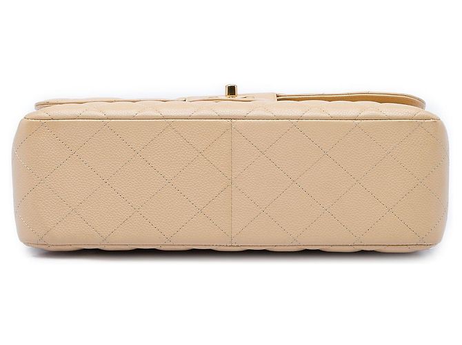 Chanel Beige Jumbo Classic Caviar Double Flap - vista 3