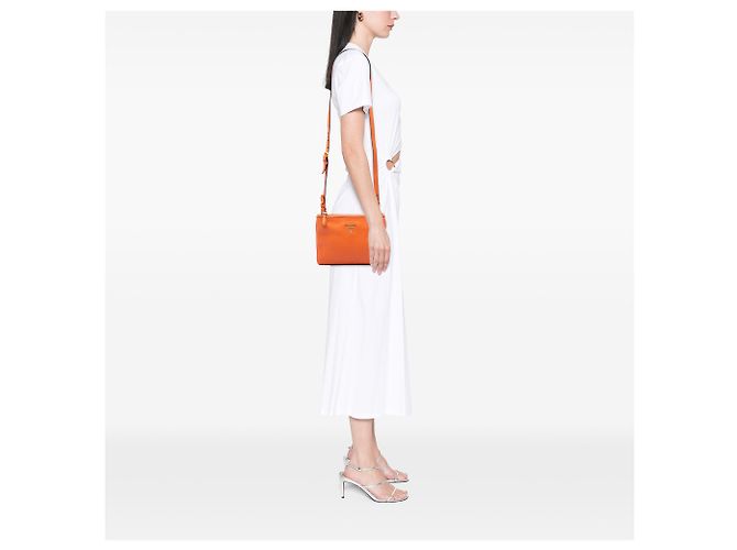 Prada Orange Vitello Phenix Double Zip Crossbody - Ansicht 6