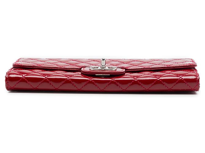 Chanel Red CC Quilted Patent East West Wallet On Chain - vista 3