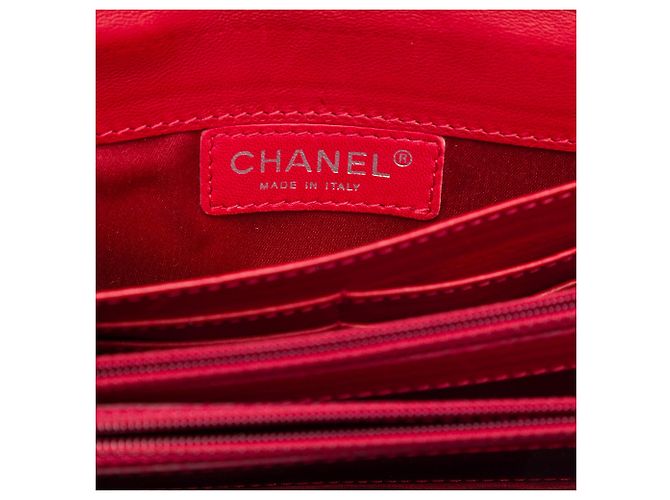 Chanel Red CC Quilted Patent East West Wallet On Chain - vista 5