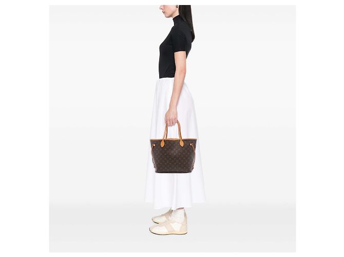 Louis Vuitton Brown Monogram Neverfull MM - vista 6