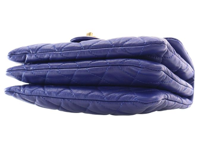 Chanel Blue Small Quilted Lambskin Pillow Crush Flap - vista 15