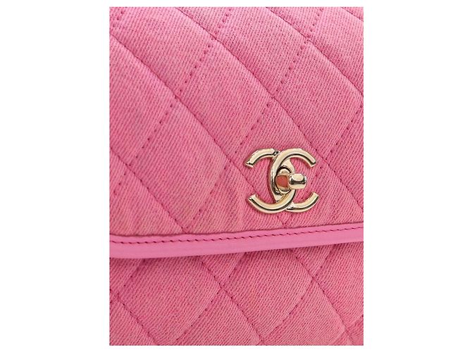 Chanel Pink Small CC Quilted Denim Messenger Flap - vista 13