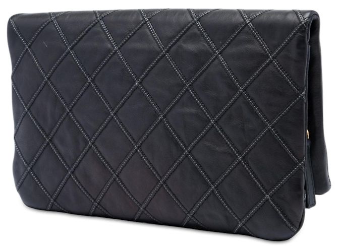 Clutch Chanel Thin City Foldover in pelle d'agnello matelassé nera - vista 2