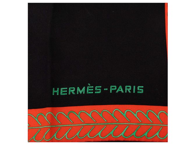 Carré en soie Hermès Black Selle d Officier En Grande Tenue 70 - vue 3