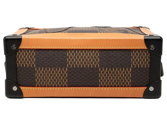 Louis Vuitton Brown Nigo Giant Damier Ebene Monogram Soft Trunk - vista 3