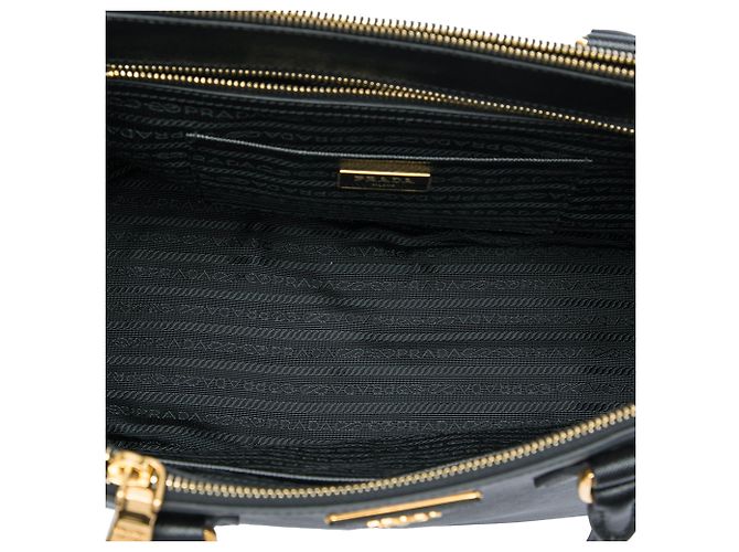 Prada Borsa Galleria Double Zip Grande in pelle Saffiano Nero - vista 4