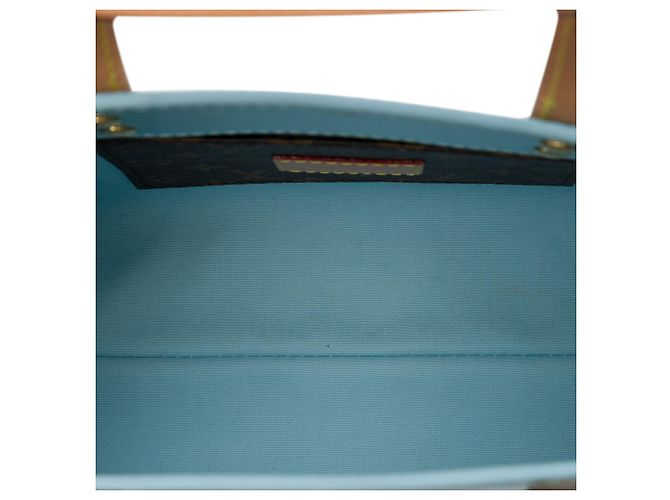 Louis Vuitton Blue Monogram Vernis Reade PM - vista 4