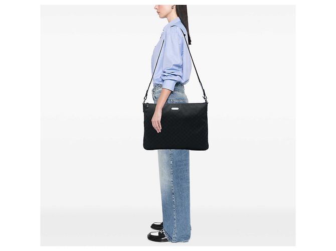 Borsa a tracolla Gucci in nylon GG nero - vista 5