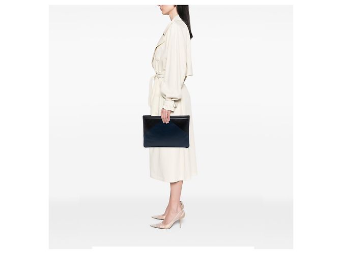 Chanel Blue Large Bicolor Lambskin Boy O Case Clutch - vista 6