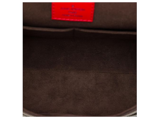 Louis Vuitton Red Epi Cluny BB - vista 4