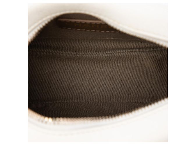 Borsa Camera Chanel White Small Quilted Goatskin Casual Trip - vista 4