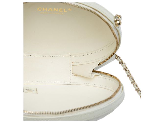 Borsa da sera Chanel La Pausa in pelle d'agnello chevron bianca - vista 4
