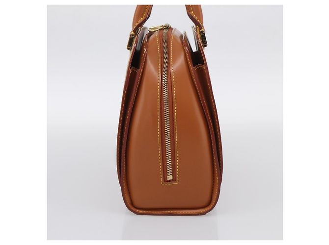 Louis Vuitton Pont Neuf Epi Leather PM - vista 3