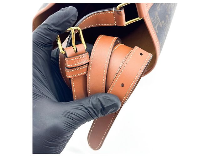 Céline Celine Bucket Triomphe Coated Canvas Medium - vue 7