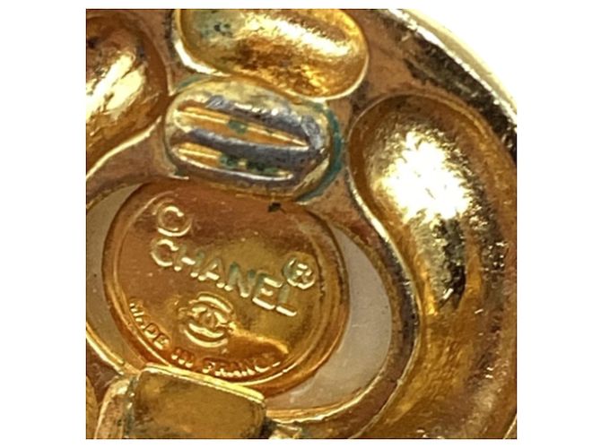 Orecchini a clip Chanel rotondi in perle dorate, Gold Pearl - vista 6