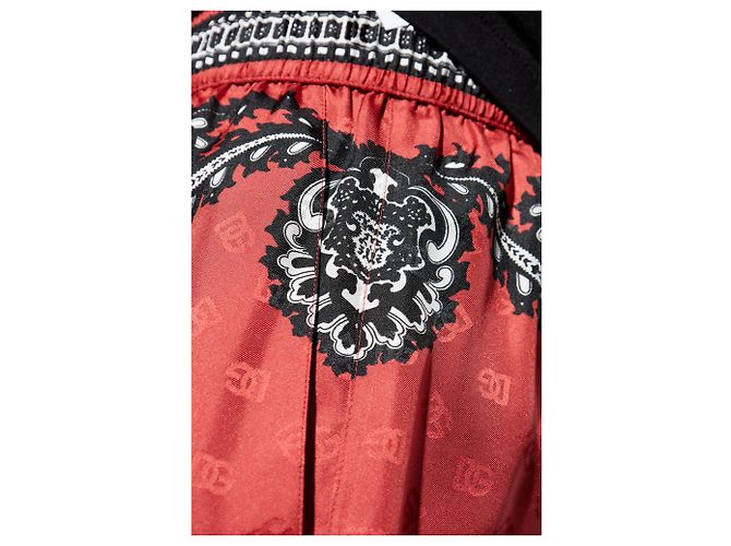 Pantaloncini in seta rossa paisley Dolce & Gabbana - vista 3