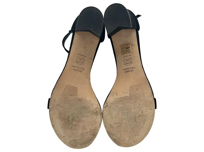 Stuart Weitzman Riemchen-Sandaletten mit Blockabsatz aus schwarzem Wildleder - Ansicht 11