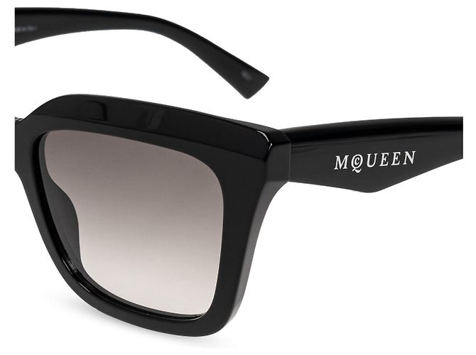 Alexander McQueen Rectangular Acetate Sunglasses Black - view 4