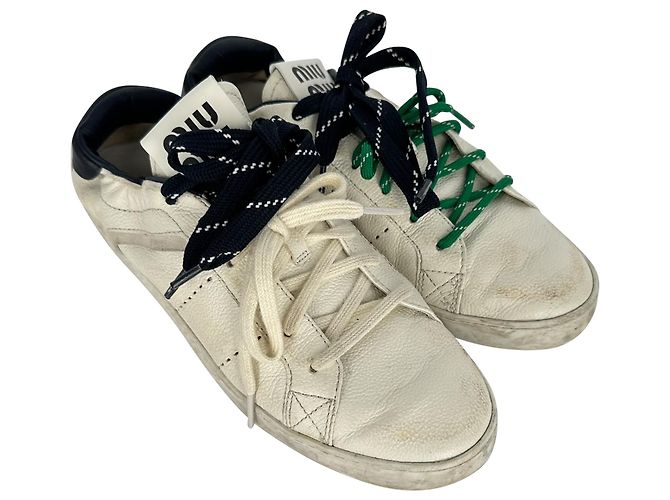 Sneakers basse Miu Miu Deco in pelle di vitello bianca - vista 5