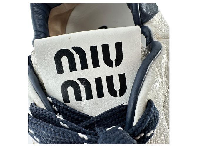 Sneakers basse Miu Miu Deco in pelle di vitello bianca - vista 8