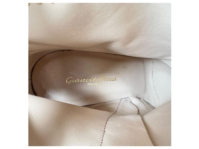 Botines Gianvito Rossi Margaux en terciopelo granate - vista 13