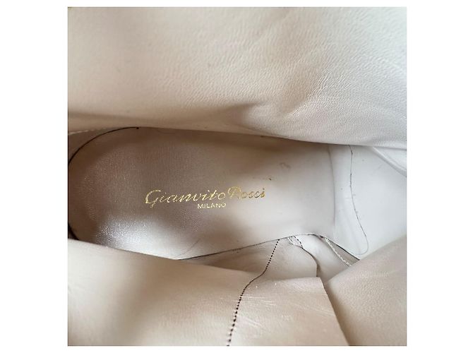 Botines Gianvito Rossi Margaux en terciopelo granate - vista 14