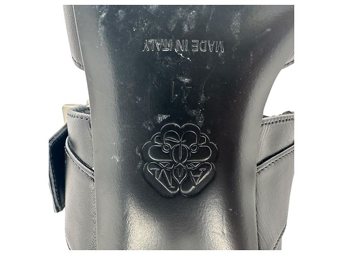 Mules Alexander McQueen Punk Buckle in pelle nera - vista 10