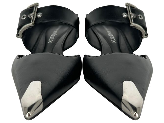 Mules Alexander McQueen Punk Buckle in pelle nera - vista 3