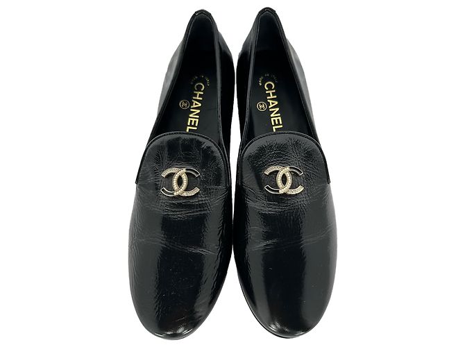 Chanel CC Loafer mit runder Kappe aus schwarzem Lackleder - Ansicht 5