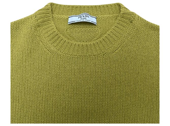 Prada kurzärmeliges Strickoberteil aus grünem Kaschmir - Ansicht 4