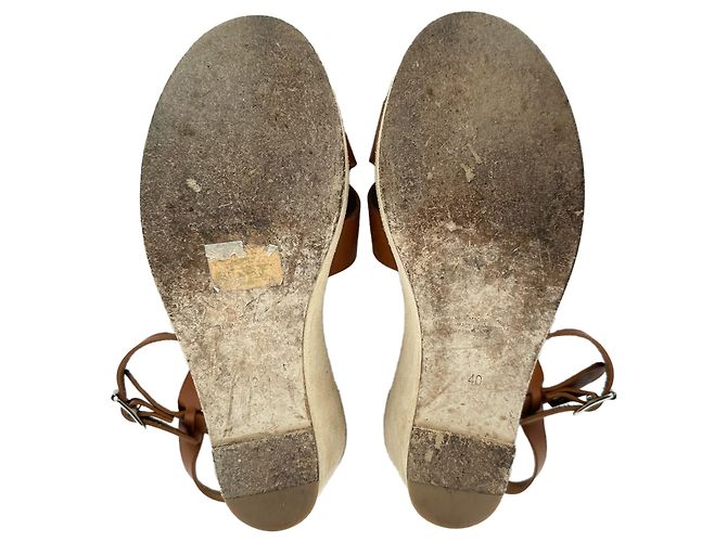 Apc Sandali con zeppa Judith A.P.C. in pelle marrone - vista 12