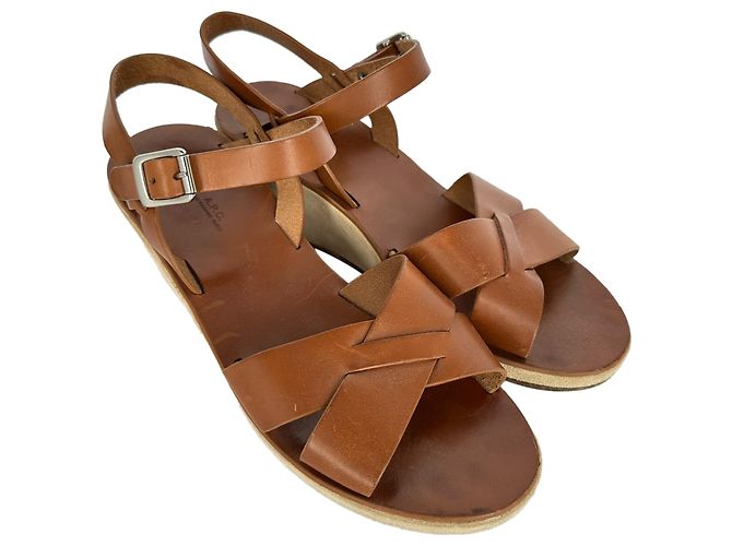 Apc Sandali con zeppa Judith A.P.C. in pelle marrone - vista 5