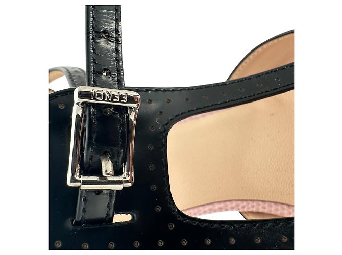 Fendi Peep-Toe T-Strap Pumps aus schwarzem Leder - Ansicht 9