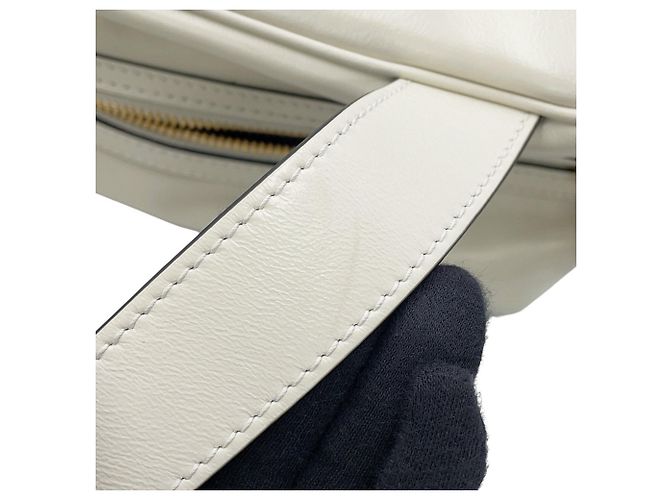 Miu Miu Bowling Lederhandtasche in White - Ansicht 12