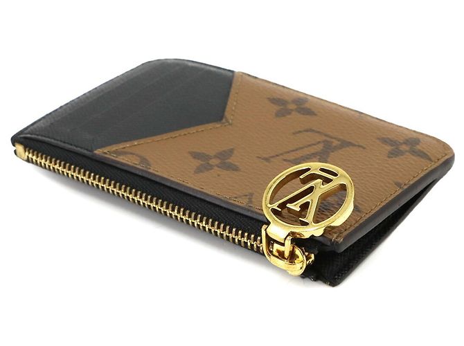 Louis Vuitton Monogram Reverse Card Holder - view 4